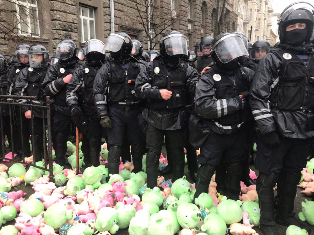 D1x6EgiW0AI9PST.jpg:large