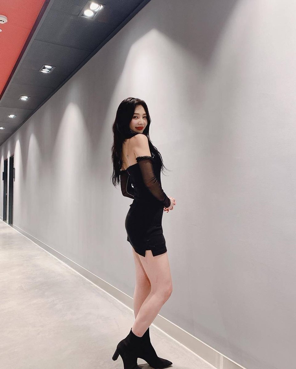 revearchived's tweet photo. 190316 ♡ #조이 *:･
˗ˏˋ©Instagram ˎˊ˗ https://t.co/EV8yTrgic9