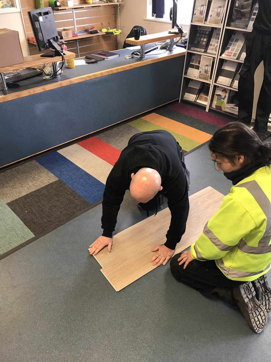 FletchtheRep's tweet photo. Andy Makepeace #flooring having an impromptu play with our new @Polyflorltd #Expona EnCore Rigid Loc SPC (Stone Polymer Composite) flooring https://t.co/06OtWIel6L