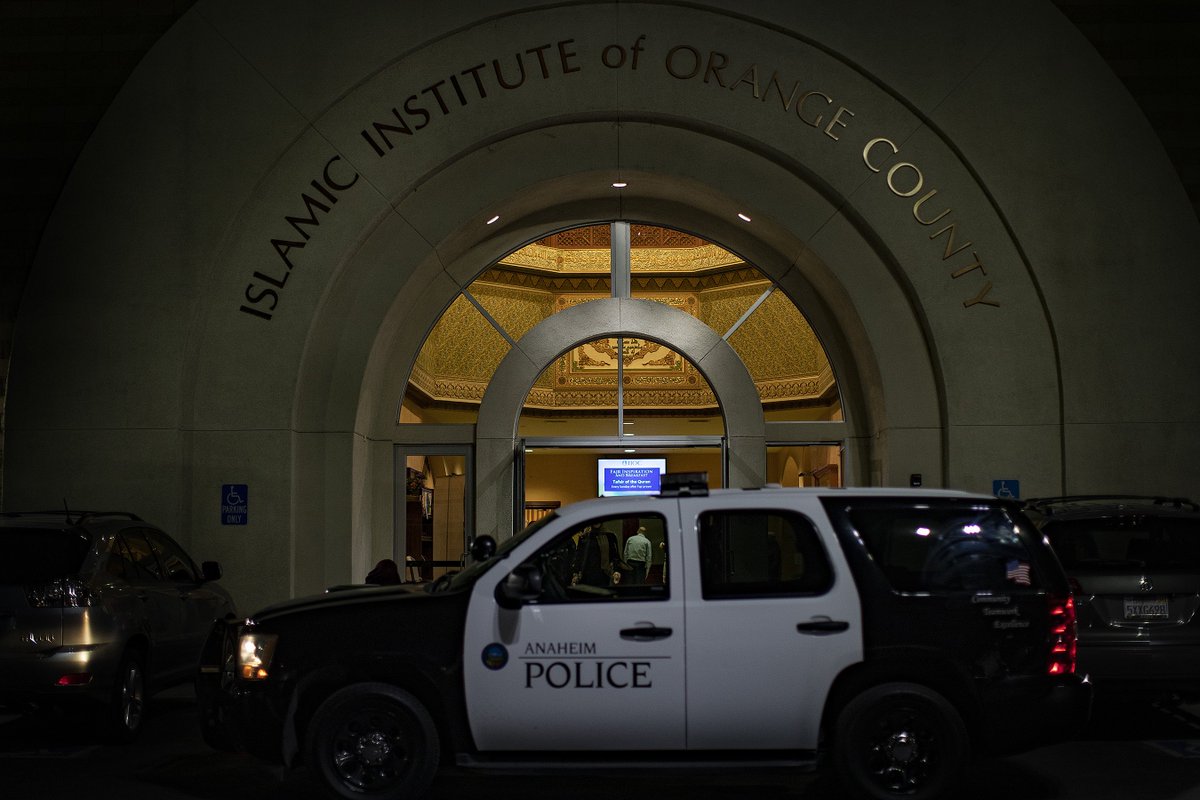 A vigil for #NewZealandTerroristAttack brings many to tears during an #interfaith gathering at the Islamic Institute of OC as Anaheim PD guards the entrance #NewZealand <a href="/latimes/">Los Angeles Times</a>