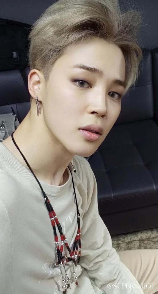GoldsmithDami's tweet photo. @BTS_twt 
I miss my bias Jimin i hope he tts soon as his twts always makes me smile and i miss seeing his smile https://t.co/vWwGOCFC2Z