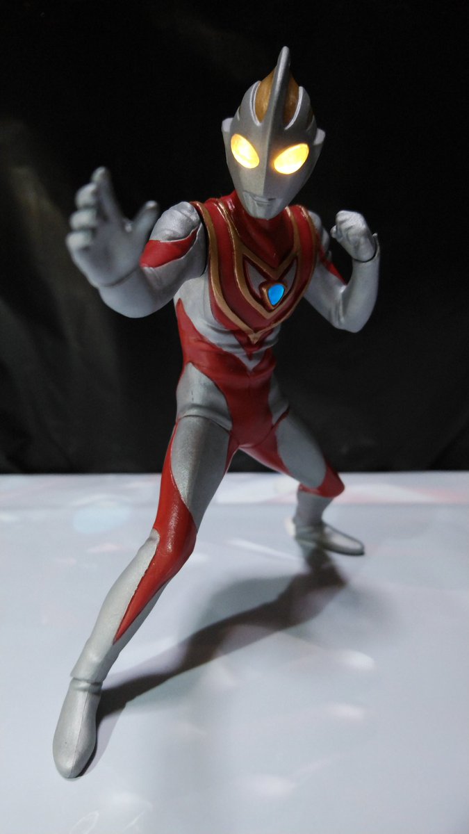 Dm Z Il V Twitter ウルトラマンガイアv1です プレミアム壱のガイア