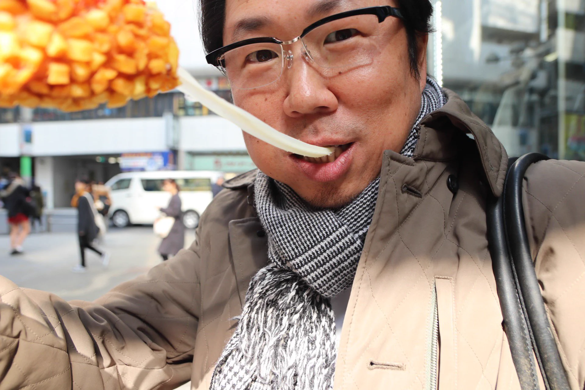 おじさんのJKごっこが楽しそうww