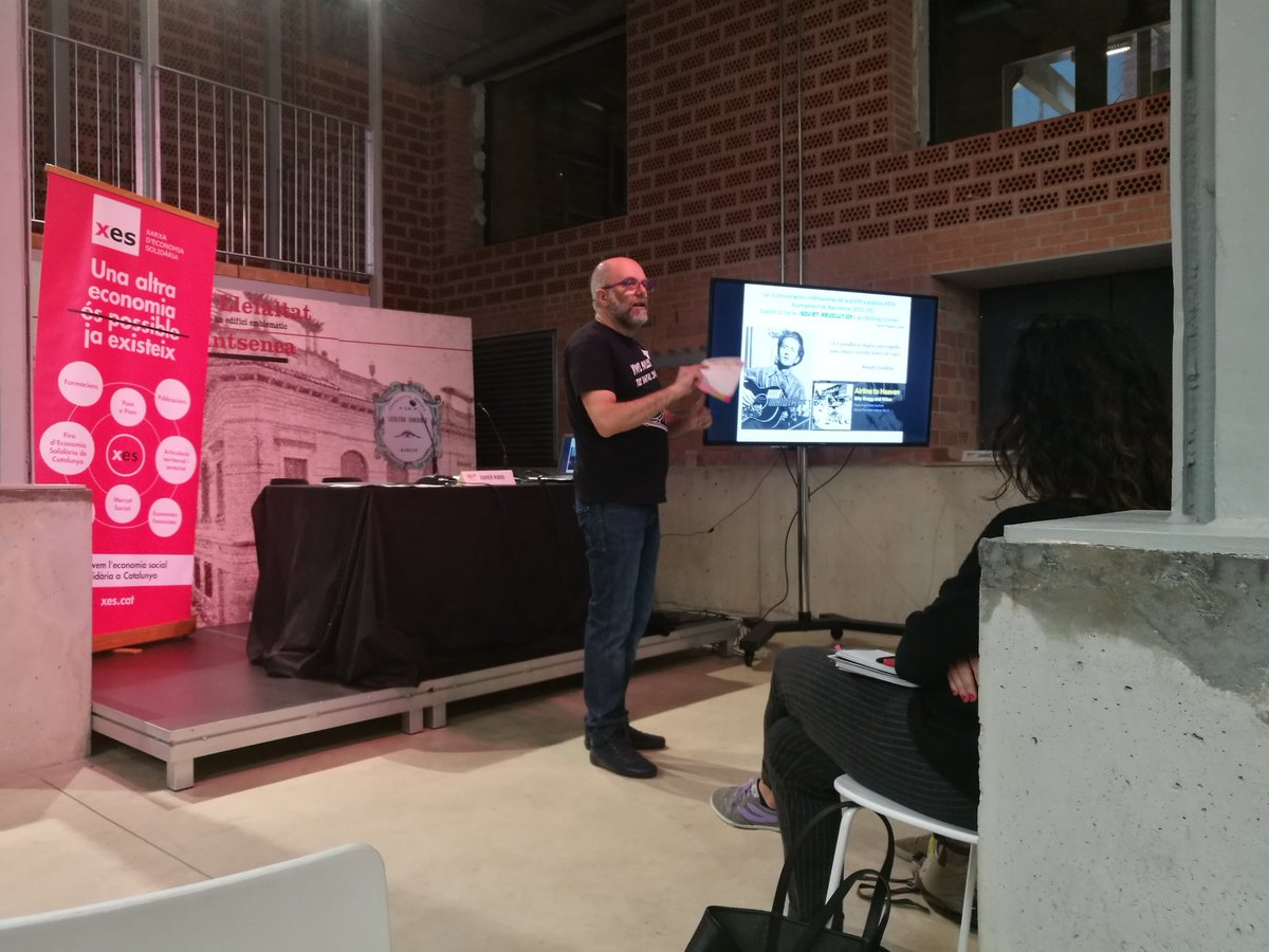 colectic_coop's tweet image. Després d'aprendre i gaudir molt ahir parlant sobre l'humor i els memes per sortir de l'endogàmia comunicativa, el màrqueting i la comunicació, i els nous canals que podem aprofitar en l'ESS, avui seguim a #Comun_ESS!