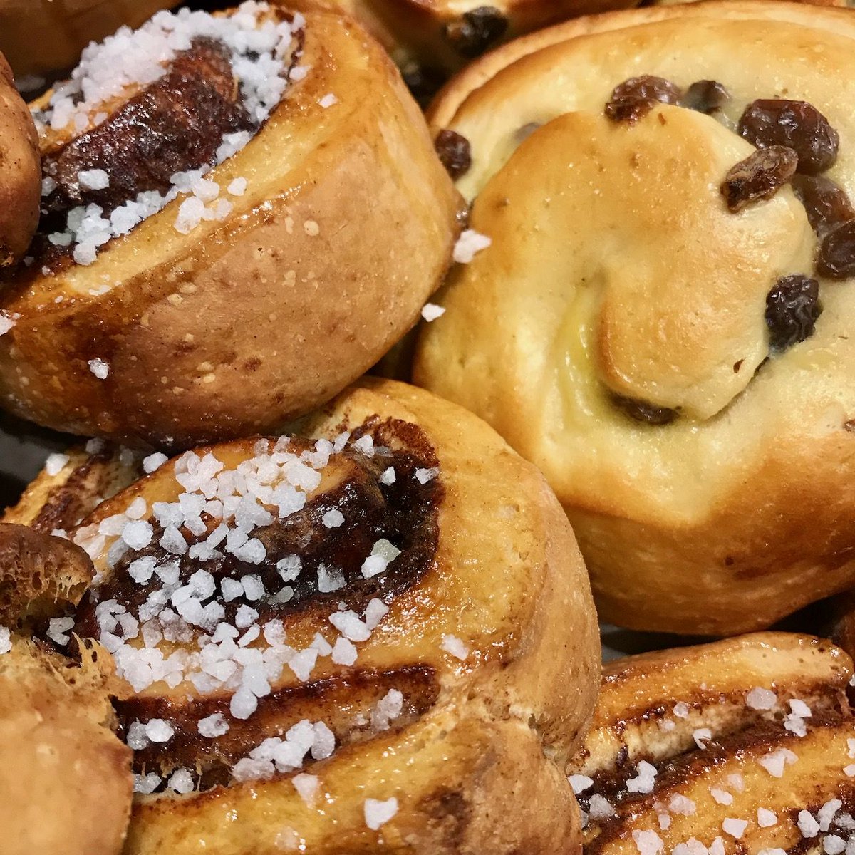 mmm_newcastle's tweet photo. To go with our @pinklanecoffee tasting we also have freshly baked @pinklanebakery cinnamon rolls, pains aux raisin and croissants.

So that's Saturday morning sorted!

#mmm #glug #pinklane #pinklanecoffee #pinklanebakery #coffee #realbread https://t.co/L5qaT61TTE