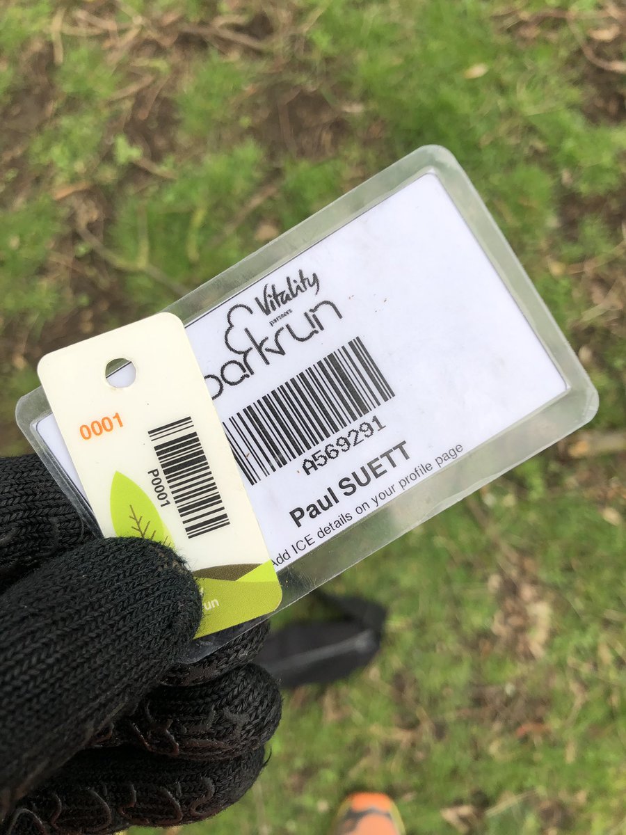 PaulCelebSuett's tweet image. Woop woop first time at Hadleigh and first place!!!

Brentwood Parkrun cancelled so I thought I would try a new one, omg Hadleigh Parkrun you are TOUGH!!! Twisty turny hilly and muddy and a hour warm up before the race

#MMRun no.12 @MegaMeterRun 50 x 5km incorporated in the run