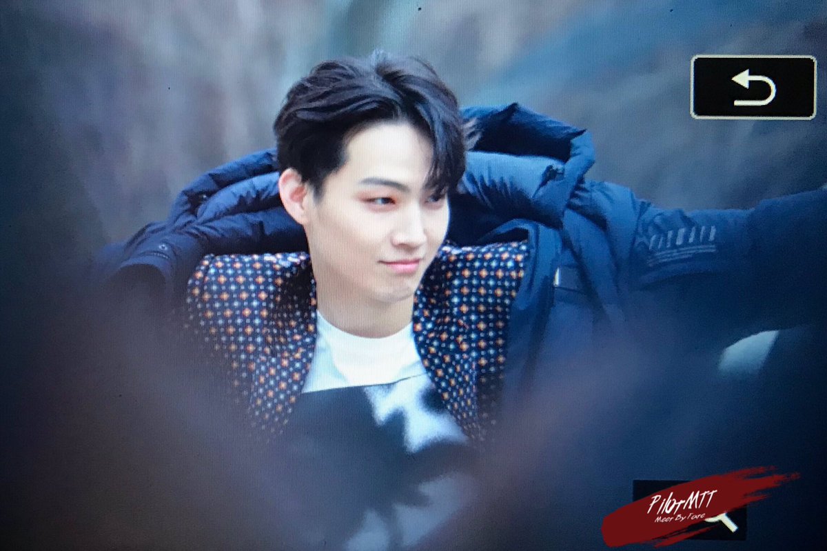 🐝-제일 만 연 tweet media