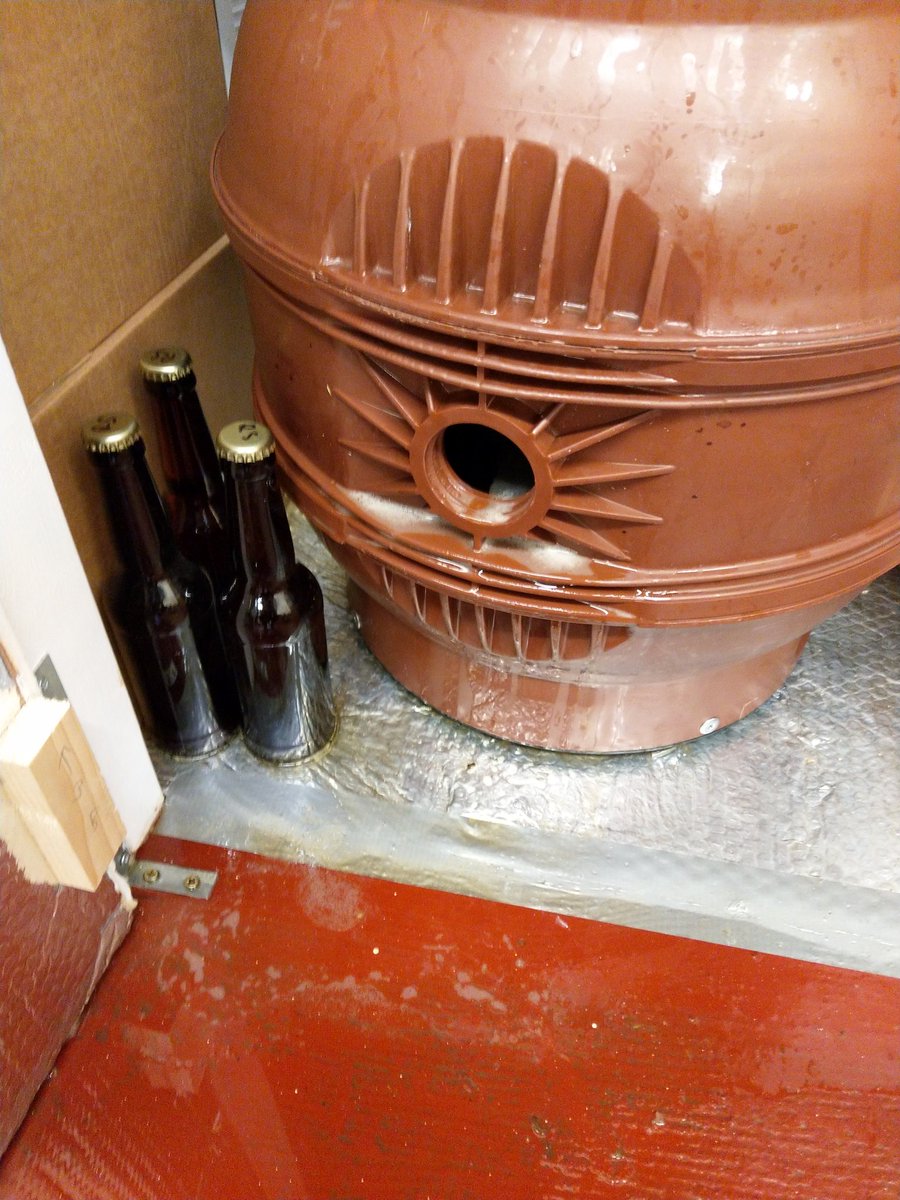 And this is why you should never shutdown the containment unit #Ghostbusters #disaster #beereverywhere