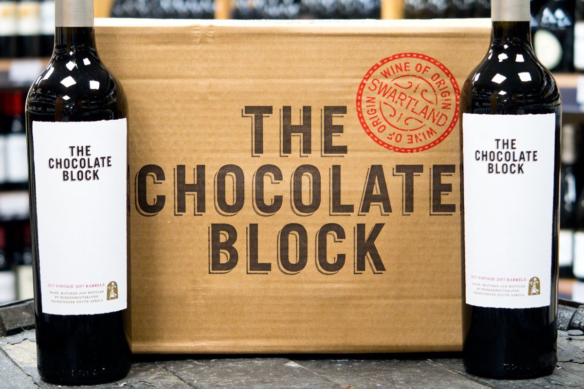 Look what just arrived! 🍫🍷😋

The Chocolate Block An intricate blend of five grape varieties including Viognier, Cabernet Sauvignon, Syrah, Grenache Noir and Cinsault. From Boekenhoutskloof .

#thechocolateblock #redwine #southafricanwine #wineweekend