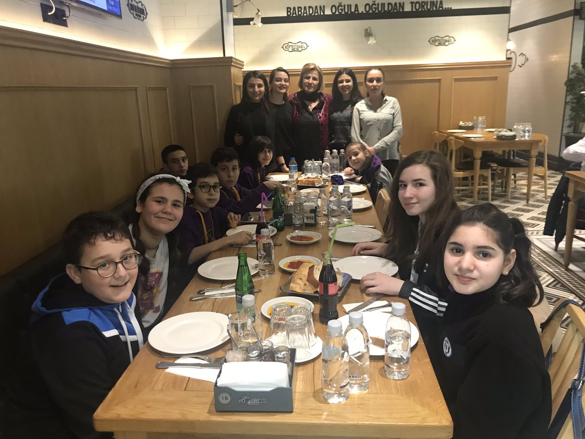 SAKARYA UĞUR OKULLARI KAMPÜSÜ (@sakaryaugurokul) on Twitter photo Ortaokul öğrencilerimizle Sosyal Gelişim Merkezine yaptığımız gezimiz katıldığımız aktiviteler harikaydı. Sosyal Gelişim Daire Başkanı <a href="/sosyalhizmet54/">Davut Yüce</a> ‘e ilgisi için teşekkür ederiz. Ortaokul öğrencilerimizle Sosyal Gelişim Merkezine yaptığımız gezimiz katıldığımız aktiviteler harikaydı. Sosyal Gelişim Daire Başkanı <a href="/sosyalhizmet54/">Davut Yüce</a> ‘e ilgisi için teşekkür ederiz.
