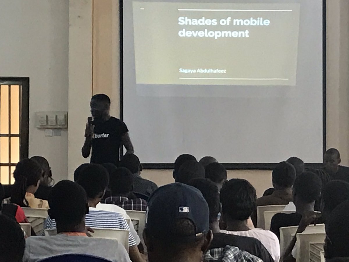 forLoopUnilorin's tweet image. @sagaya_hafeez with SHADES OF MOBILE DEVELOPMENT 

#ForloopUnilorin is getting lit 🔥 
@forLoopNigeria @forloopCampus @forloopAfrica @gigalayer