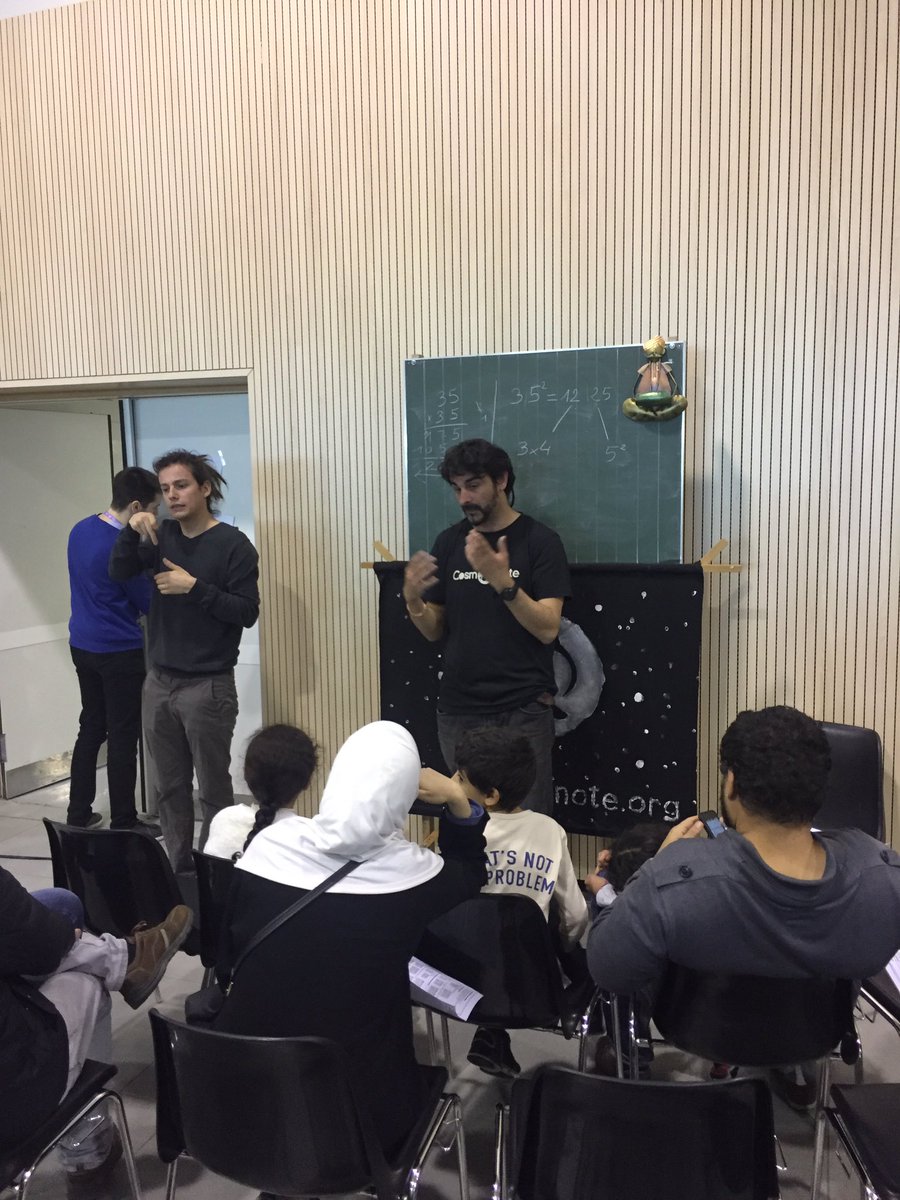 fermat_science's tweet photo. #SemainedesMaths2019 @LesMathsEnScene Festival International #MathsOccitanie
Atelier CosmoNote par Alban, interprété en langue des signes par Interpretis https://t.co/C1T5RtgeFJ