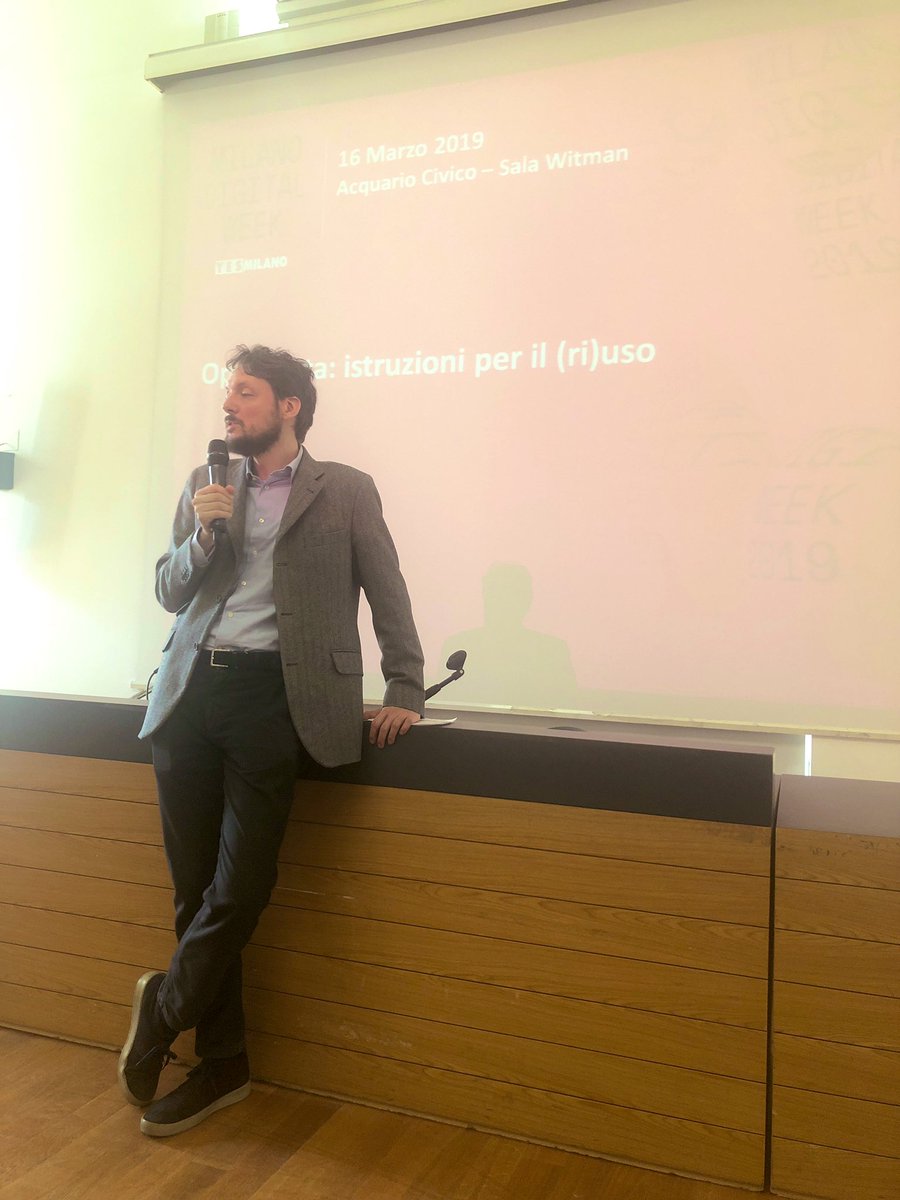 LAMONTEDOC's tweet image. Con @llipparini oggi condividiamo in occasione della #MilanoDigitalWeek tutti i progetti i  corso in tema di dati aperti. Sezioni tematiche, visualizzazioni e #linkedopendata per raccontare l’evoluzione di @ComuneMI che sempre di più si distigue nei ranking internazionali