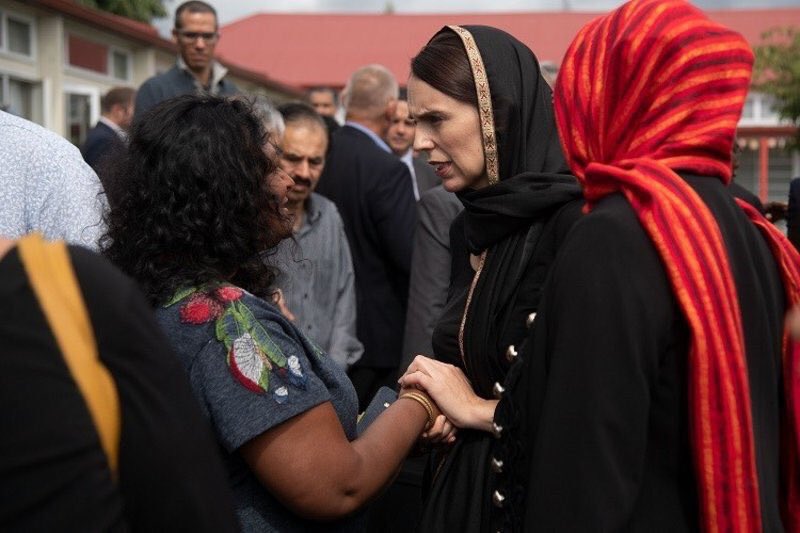 Eastern_RT's tweet photo. رئيسة وزراء #نيوزيلاندا ترتدي الحجاب تضامنًا مع ضحايا المسجدين.
#هجوم_نيوزلاندا_الارهابي https://t.co/NAgfVdB2Yv