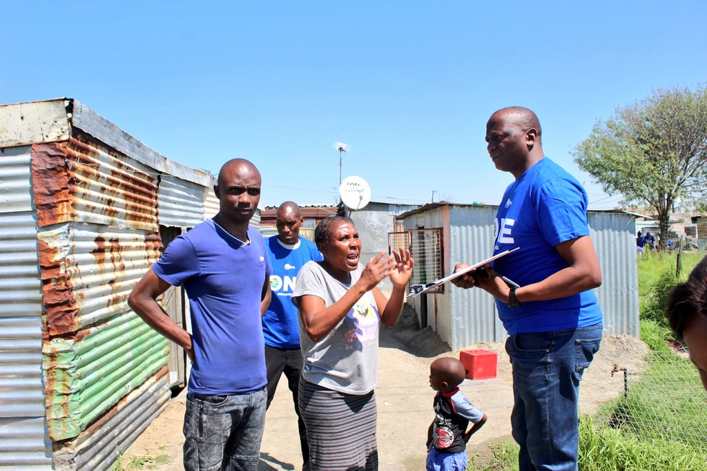 DA_Mpumalanga's tweet photo. #SitholeForPremier We are highlighting #20YearsofANCCorruption in eMbalenhle. People are agreeing that the ANC has failed them. Only @Our_DA can take https://t.co/rimqpP6oWT forward. #VoteDA2019 #OneSAforAll @moloisrj @bosmangrobler @Kepaai @tlmlotshwa https://t.co/Yjv3pDxMLI