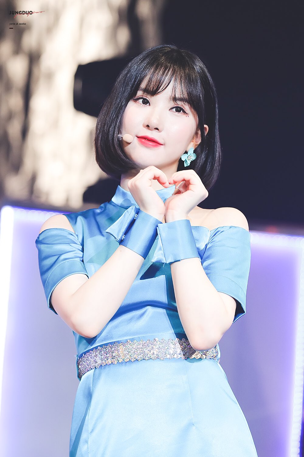 D1xlbeKUgAAtZpa.jpg:large