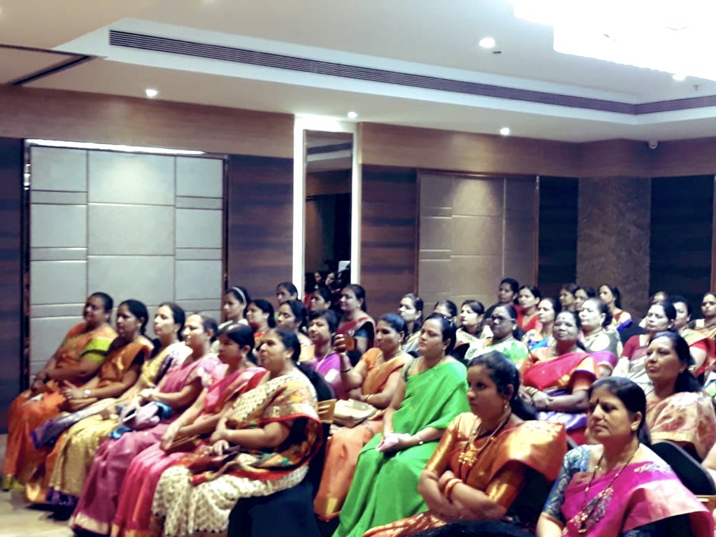 ChitraKWagh's tweet image. पिंपरी-चिंचवड @NCPspeaks ची आजची मावळ तसेच शिरूर लोकसभा निवडणुकीसंदर्भात सहकार्यांशी संवाद साधला यावेळी शहरअध्यक्ष संजोगजी वाघेरे,मंगलाताई कदम शहरमहिलाध्यक्ष वैशाली काळभोर उपस्थित  @AjitPawarSpeaks @parthajitpawar @Jayant_R_Patil @supriya_sule @Dwalsepatil