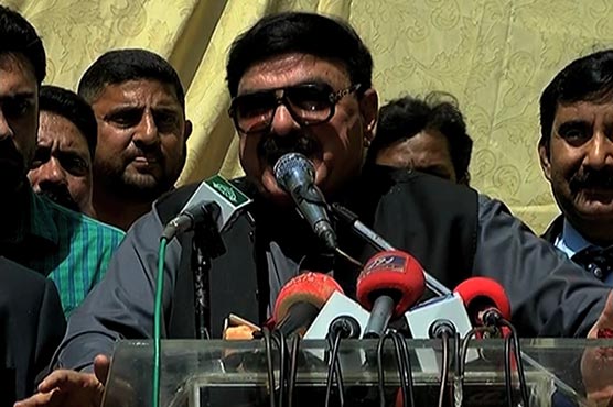 DunyaNews's tweet photo. Pakistan Railways recorded increase of Rs 3bln in revenue during last six months: Rashid https://t.co/gUv5zqyrBv https://t.co/xcyTtEgMh9