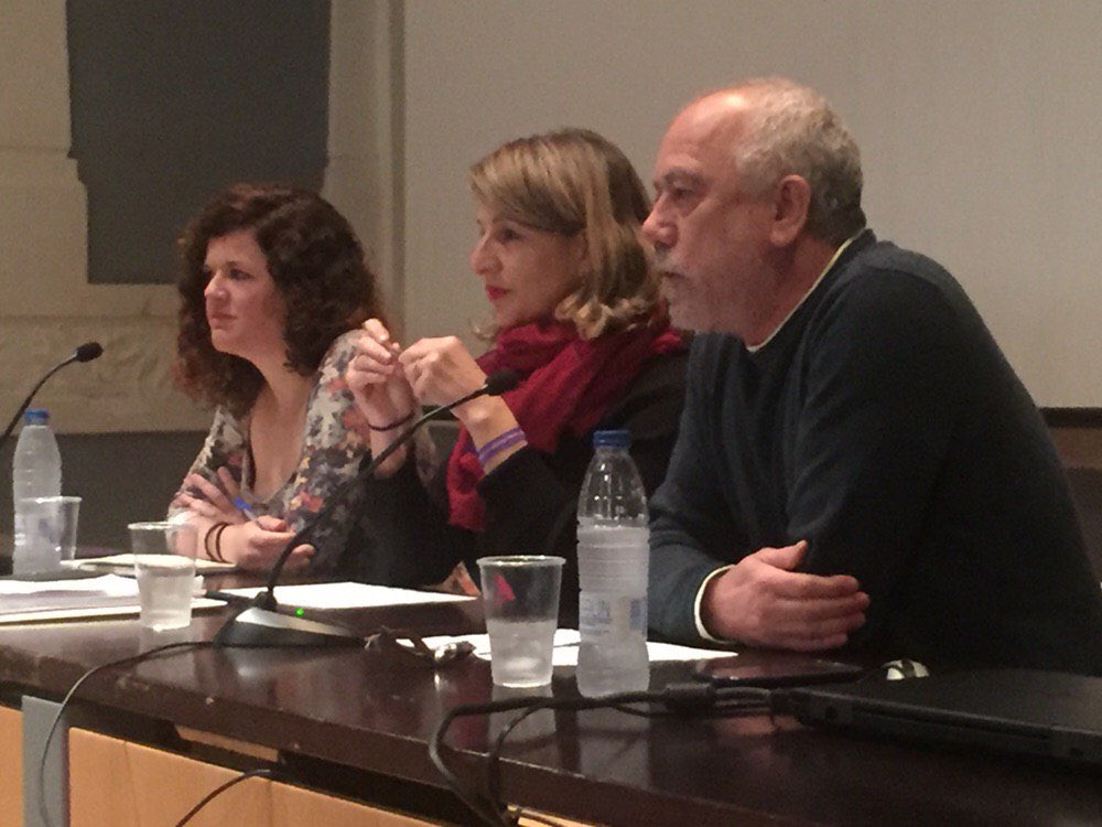 cotareloalonso's tweet photo. “Hablar de pensiones es hablar de la banca” @Yolanda_Diaz_ lo deja claro. Hoy en Xixón en el acto organizado por el Movimiento de Pensionistas, y con la presencia de @SofCastanon. Con la candidata de Xixón @albagsanz https://t.co/w06HIXSDl3