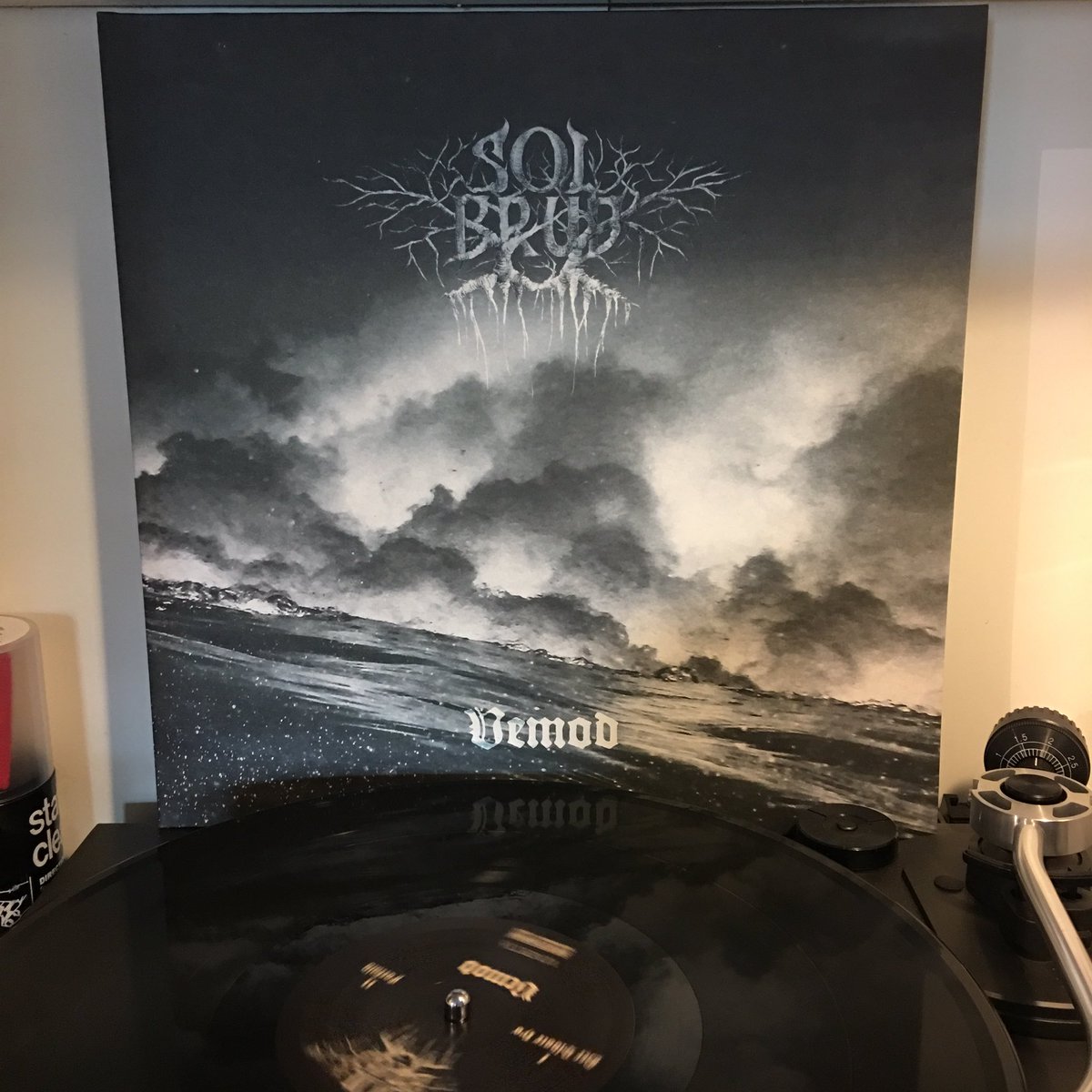 HaraldKvassheim's tweet photo. #NowPlaying #Solbrud🇩🇰 #Vemod 2017 #BlackMetal #Denmark 4 tracks of atmospheric BM one of the genre’s finest releases of 2017
#vinyl #OnlyAnalogIsReal https://t.co/CFUXOB4N1W