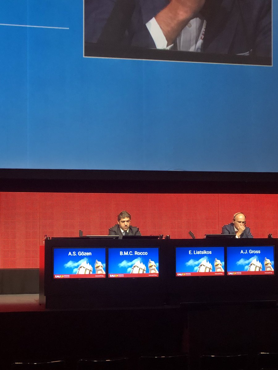 PuliattiStefano's tweet photo. A Huge presence of #unimore in the plenary session during #EAU19. @bernardorocco73 https://t.co/iZazB7LHDx