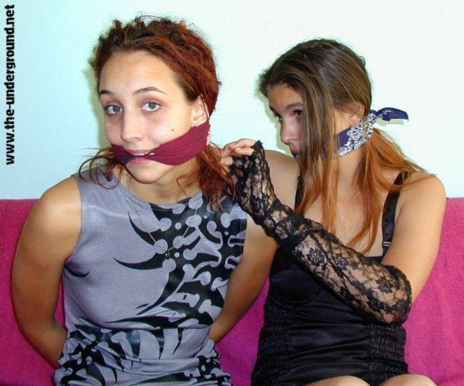 bondish_com's tweet photo. big #gags for #mouthstuffing: #ballgags #pantyhosegags...we love big gags! No #bondage session without #gagging. No #restraining without #silencing. So getting #gagged is the most wonderful moment in every #bondagesession. #femdom #tiedup #bdsm #lesbian #fetish #pantyhose #bound https://t.co/ugtFEiE5v6
