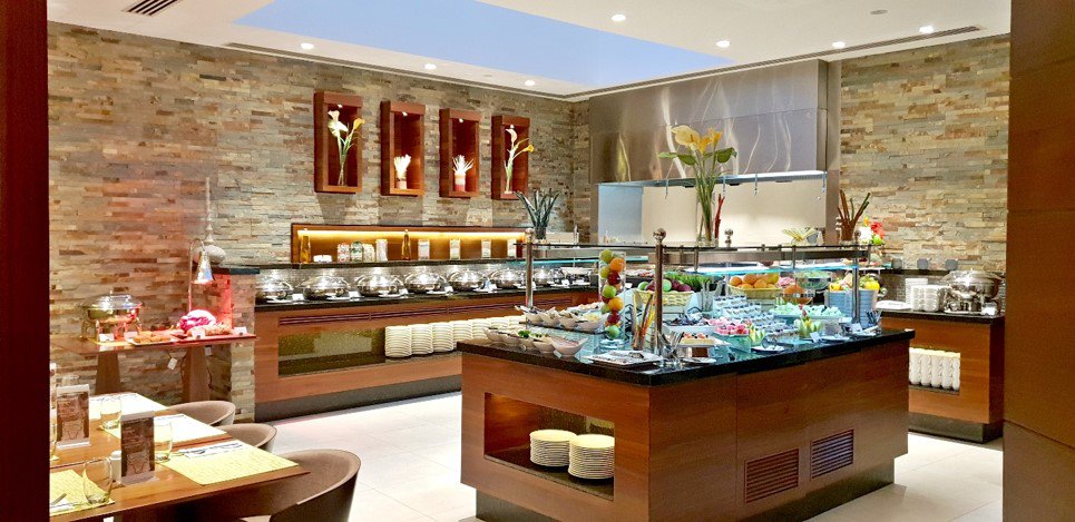 HiltonDeira's tweet photo. This Thursday join us for an amazing Grill Night - SeaFood &amp; Steak
Enjoy a Lavish dinner buffet to please all palates at Hilton Garden Inn Dubai Al Muraqabat - Deira only at AED 99. 
Every Thursday | 6:30 PM to 10:30 PM
For Bookings call at: 97146097072 https://t.co/Xc9vdGnokI