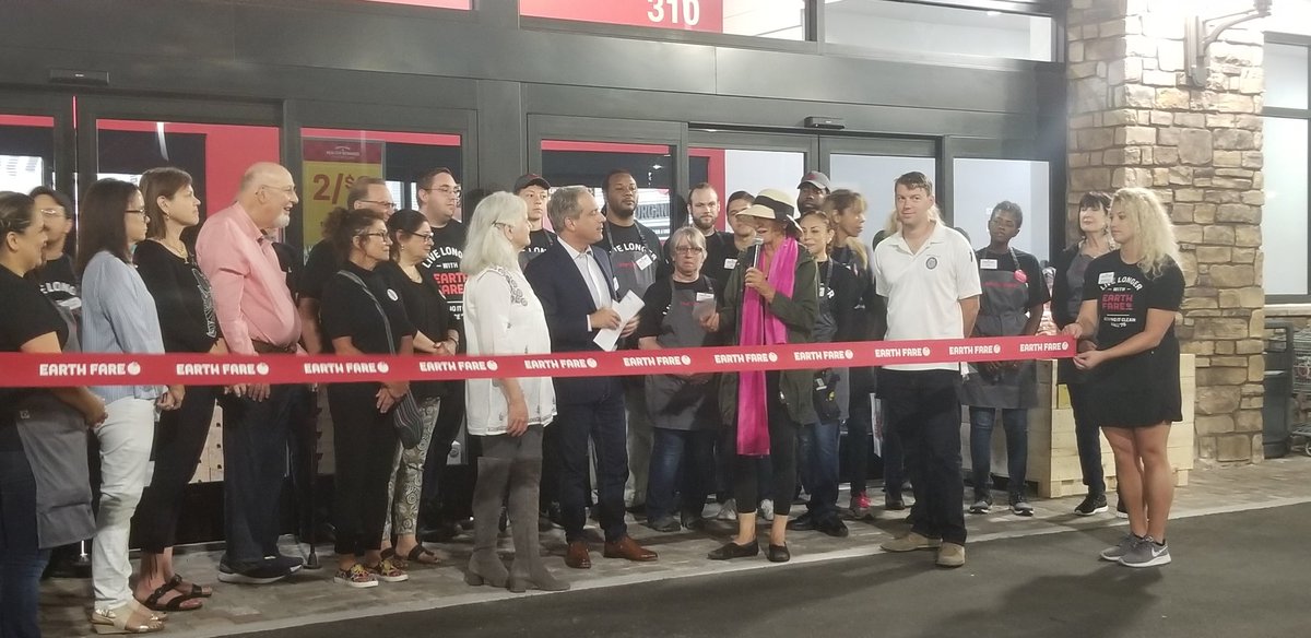 TigerSoundBand's tweet photo. Thanks @EarthFare for allowing us to play at the Boynton Beach grand opening. It was a blast
#WorkingHardIsMostEssential
@presleycharles
@cityofboynton @Edrick_Rhodes @thedreambbchs @pbpost https://t.co/UoiCtPb2E3