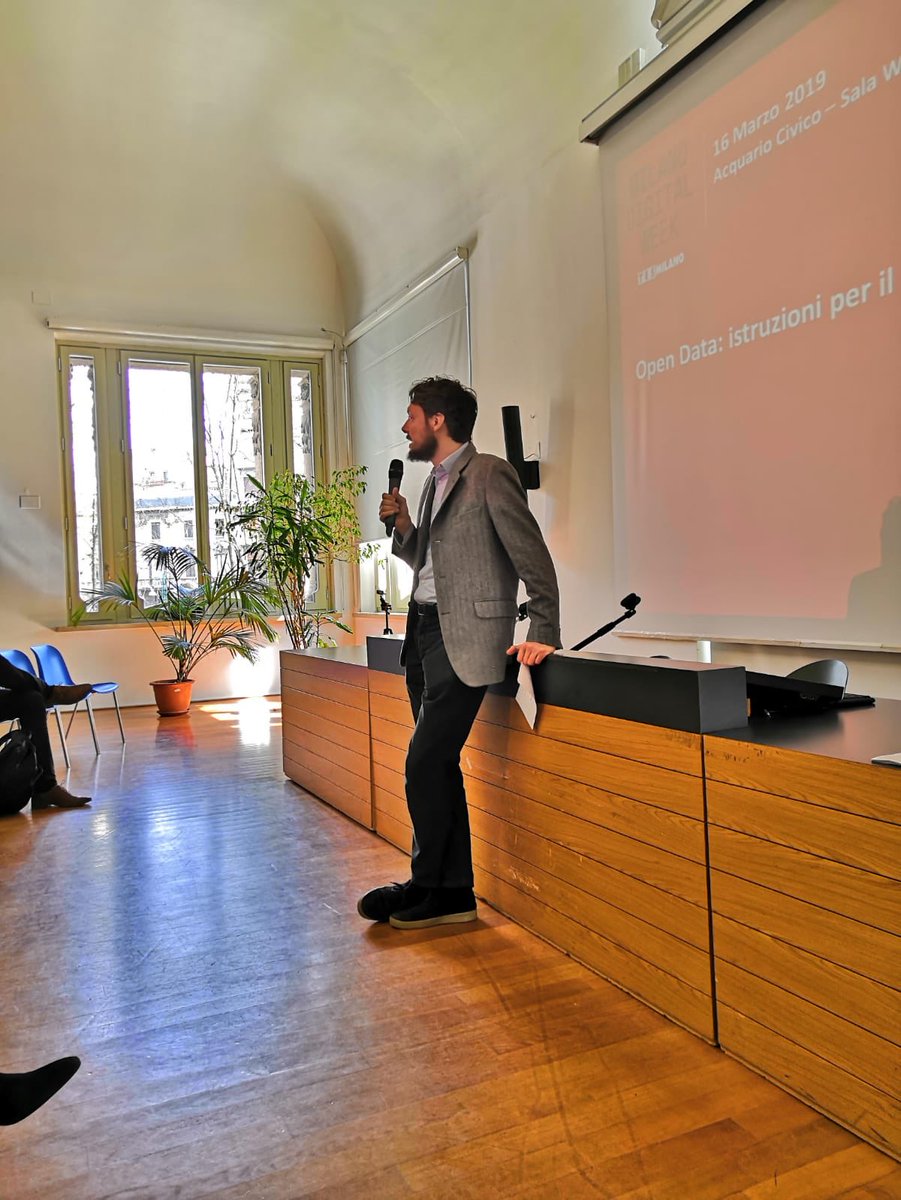 opendatamilano's tweet photo. @llipparini preannuncia l’Open Data Lab Milano come nuovo spazio di ricerca e incontro ma anche alfabetizzazione e cultura dei dati con i cittadini. Il dato non più come oggetto tecnico ma una componente rilevante per la nuova cittadinanza digitale #MilanDigitalWeek #SAA2019 https://t.co/mtIcavA3Bc