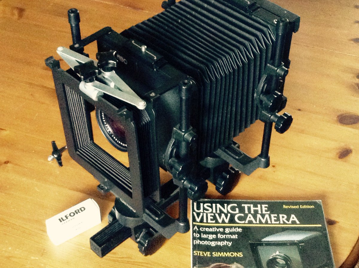 TurboTelytJimbo's tweet image. Oooh.., new toy!

(Actually, bought a while ago, but must get out and play.) #ViewCamera and #film