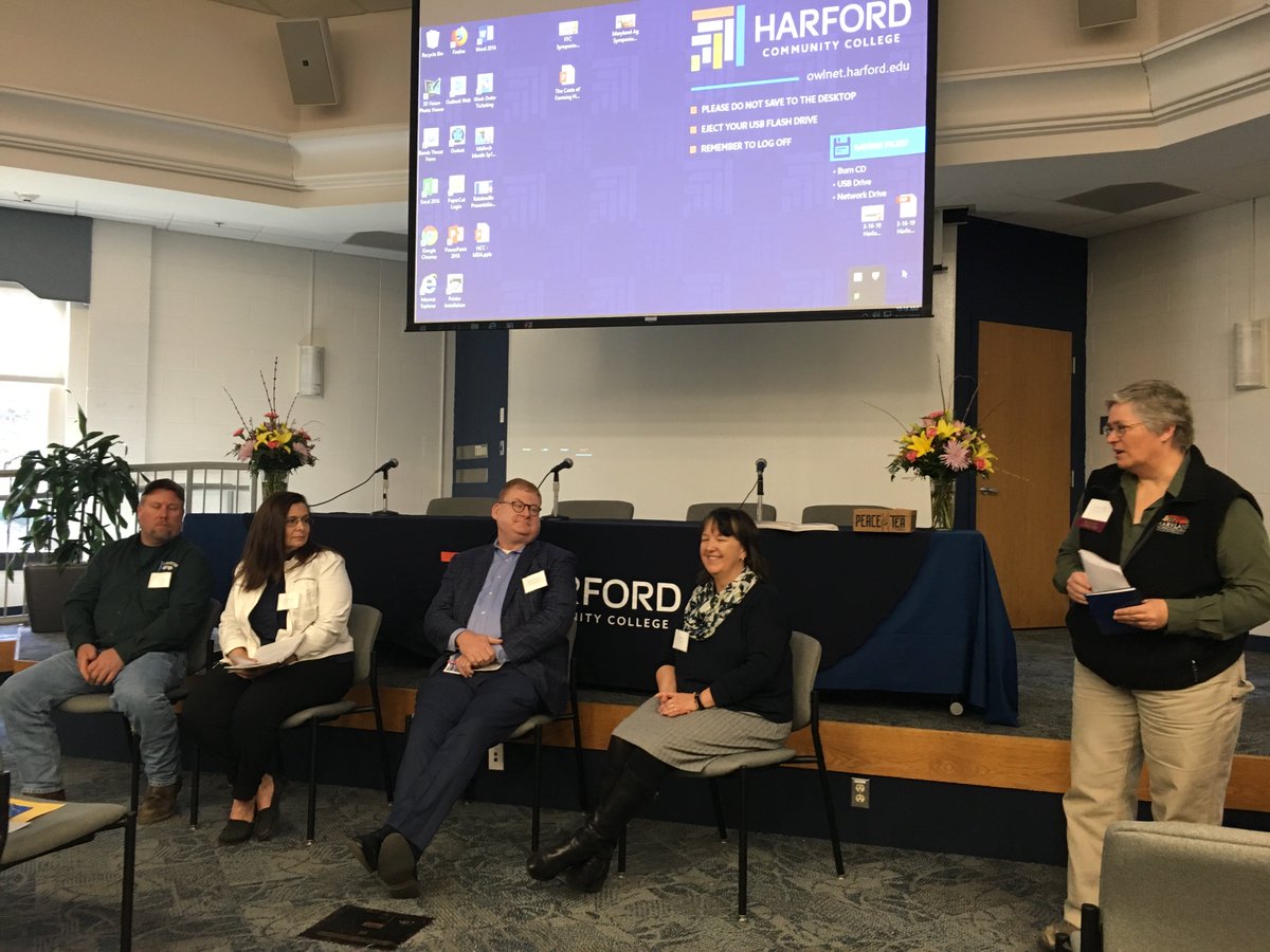 MdAgDept's tweet photo. At @HarfordCC's Food, Farmers and Community: Opening the Dialogue event, our Senior Agricultural Marketing Specialist Karen Fedor gave a presentation on how to navigate food marketing labels and also participated in a panel discussion! #MdAgWeek https://t.co/CNNQfff1qa