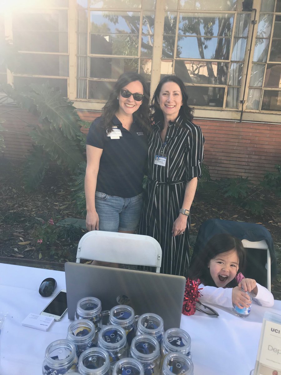 demoskowitz's tweet image. Having a great time at world kidney day ⁦@UCI_Urology⁩ ⁦@UCIrvineHealth⁩
