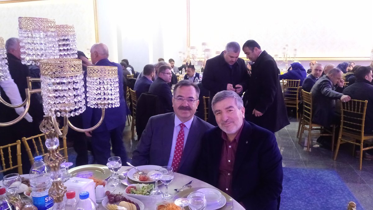 ankaraydv's tweet photo. Çubuk Belediyesinin yaptığı, Tebessüm Düğün salonu açılışına katılarak, bu güzel tesisi kazandıran, İstişare kurul üyemiz ve Belediye Başkanı Sn. Tuncay Acehan beyle bir araya geldik.
Hayırlı olsun. https://t.co/cgMuPhX3h3