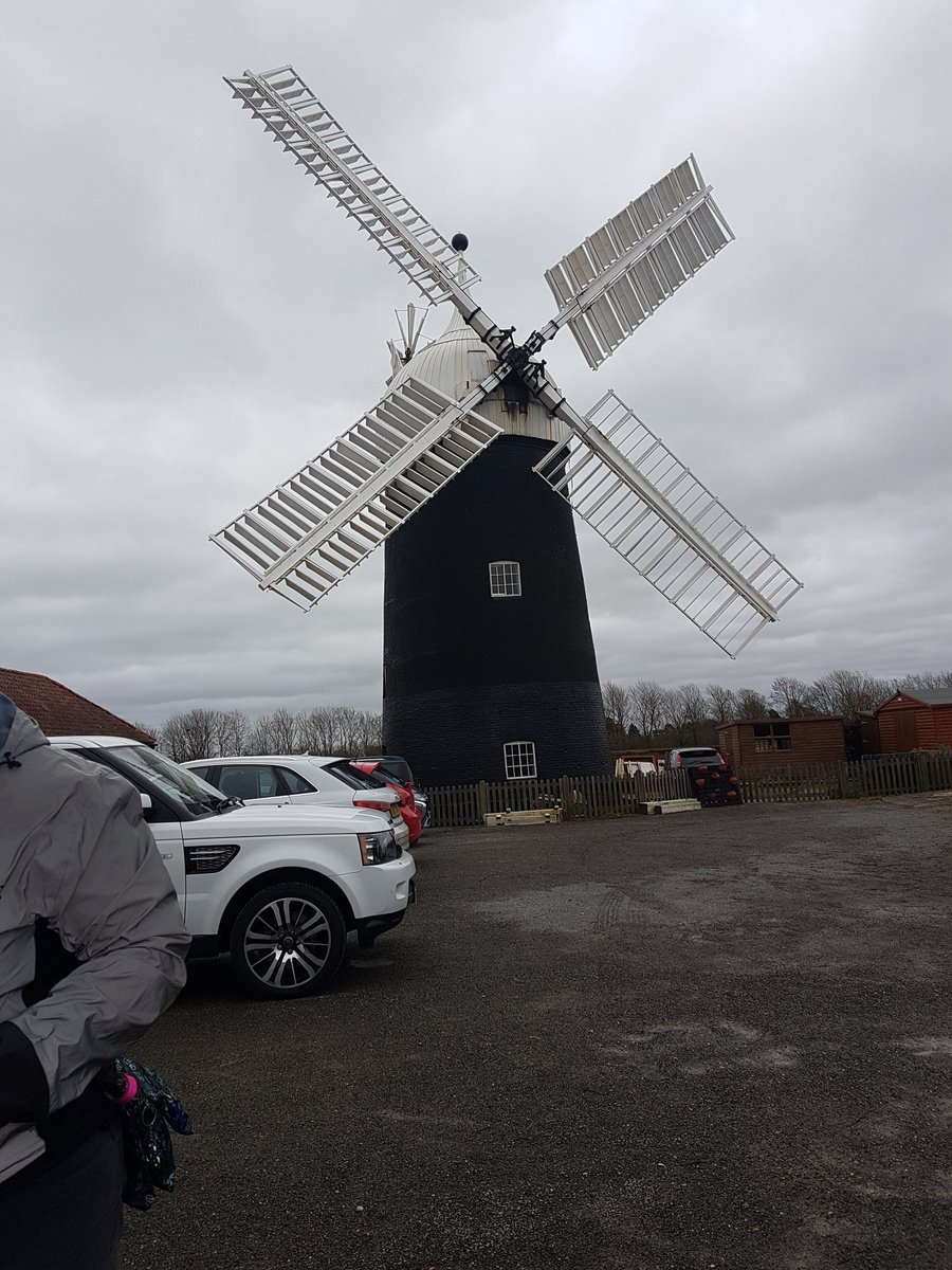 tinyjneenie's tweet photo. Today I visited this beauty at #tuxford
#windmill #workingwindmill #tuxfordwindmill https://t.co/iTa7GtPtY5