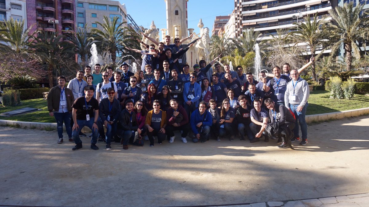 IEEEsbUZ's tweet photo. #swyp19 Actividad. Hora de cazar zorrosss!!! https://t.co/0AkvGX4FGM