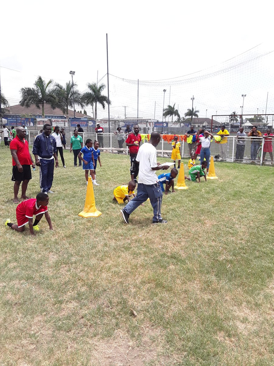 lizzycomplex's tweet photo. VINE CHRISTIAN SCHOOL FUN GAMES β½οΈπ€ΈββοΈππ¨βππββοΈππββοΈπ¨πββοΈπ¨πͺ
.
#vinechristianschool #fungames #education #physicaleducation #eventscentre #lizzysportscomplex #marceldesaillyfoundation #youth https://t.co/BIgfwMhtOf