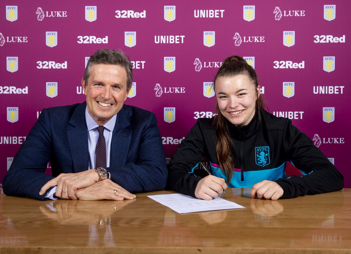 📝😊 Huge congratulations to @Jodie_Hutton, who has put pen to paper on her first professional contract with the club 📝🦁

Full story 👉 bit.ly/2Oa814i 

#PartOfThePride #AVFC