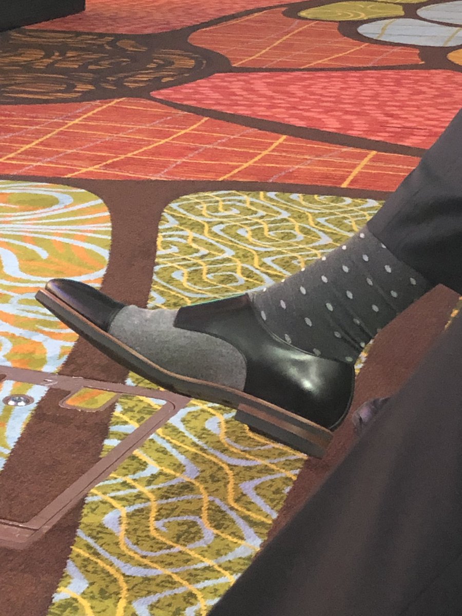 ssmithAMC's tweet image. Favorite comment heard whispered by an audience member “our leading researchers have exceptionally stylish shoes”  #hpm19 @diokavalieratos @HeatherCoats #smartscience #smartshoes #hpmtrendsetters
