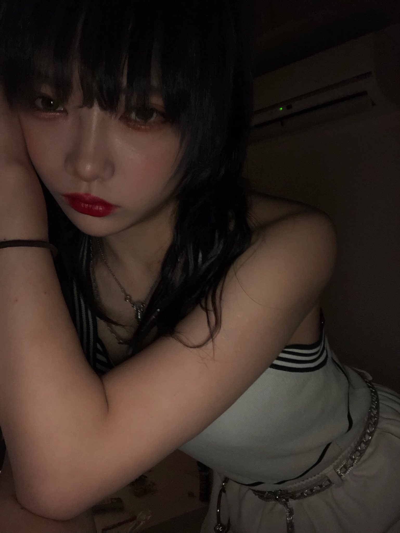 かてぃ 不健康気味た健康的なゴミアイドルですお風呂はいってないです不潔オンパレード