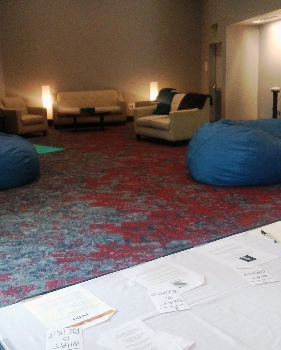My home away from home this week: the Quiet and #Reiki Room at #19NTC. It was an honor to offer 100(!) reiki sessions during the conference! Huge thanks to <a href="/NTENorg/">NTEN</a> @amyrsward &amp; <a href="/adppdx/">Andrea Post</a> for making it happen <3