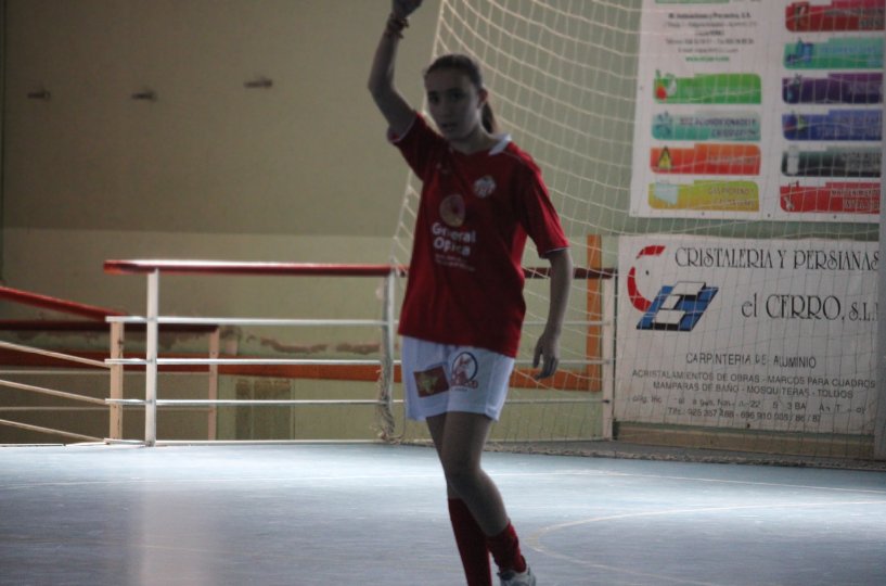 Femenino | Victoria de nuestras chicas por 5-2 frente al IMD MORA, con goles de Laura en dos ocasiones,Isa,Ainhoa y Mari.  Primera parte mala,pero tras la reanudación supimos manejar mejor el partido.Enhorabuena chicas.Buen trabajo. #atleticobargas #femenino #GENERALOPTICATOLEDO