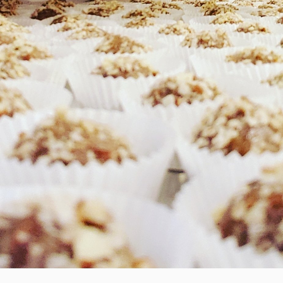 Happy Saturday Morning 

Treat yourself!