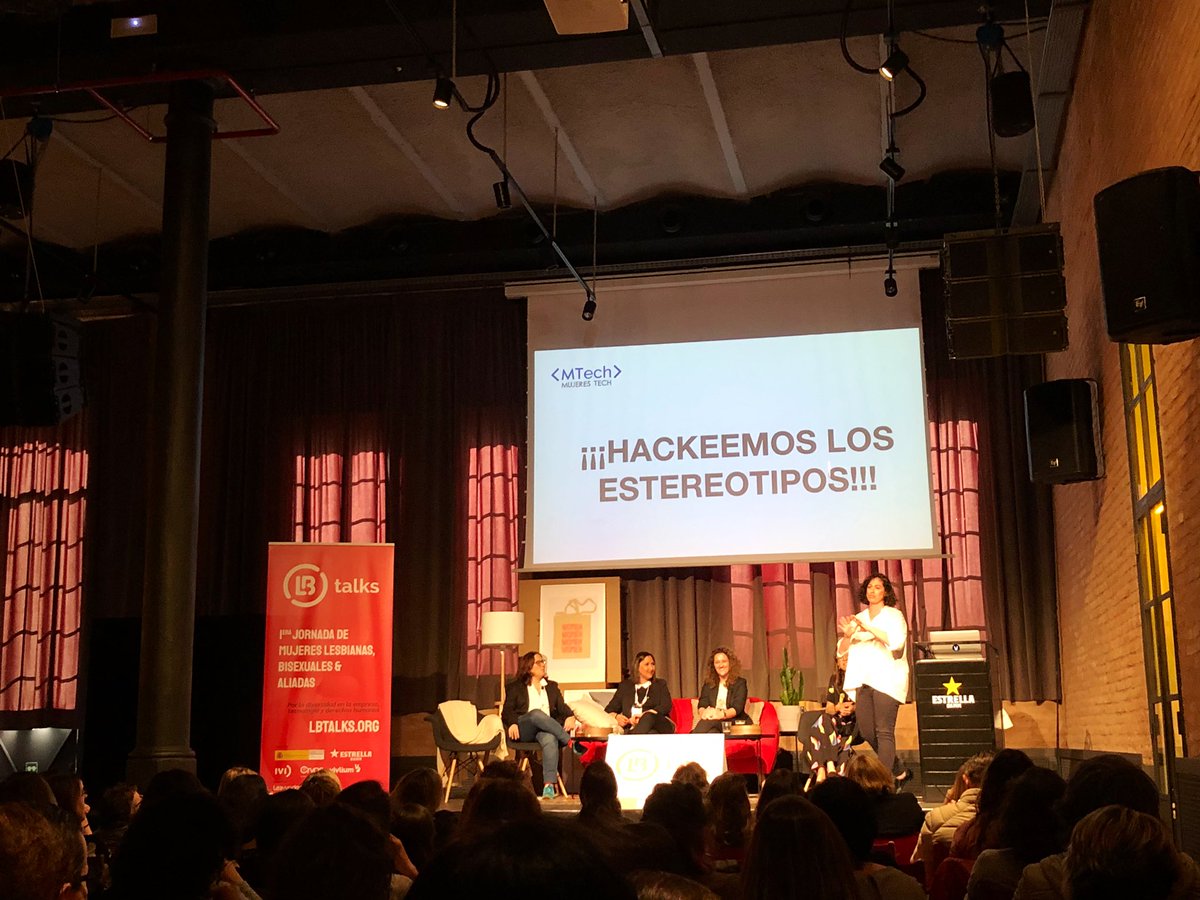 Avui som a la 1a jornada <a href="/lb_talks/">LB Talks</a>, on dones lesbianes i bisexuals parlen sobre treball, tecnologia i drets humans #dones #lbtalks #LGTBI