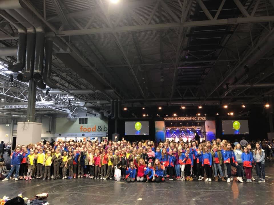 GuidingDerbys's tweet photo. Almost 300 of #Girlguiding #Derbyshires #Brownies, #Guides and #Rangers enjoying loads of hand on activities and shows at The #BigBangFair2019 #thesegirlscan #welovescience #weloveengineering @BigBangFair https://t.co/ygLWSeeh4e