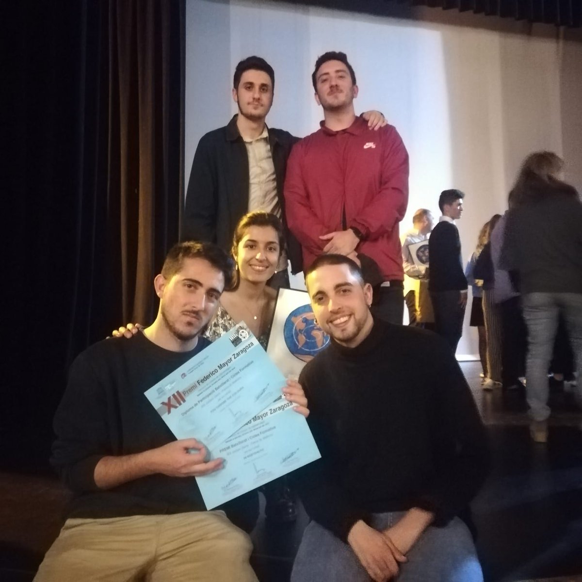 Els alumnes de 1r CFGS Realització de projectes audiovisuals de l'<a href="/IESJuniper/">IES JUNIPER SERRA</a> han guanyat en la seva categoria dels premis XII Federico Mayor Zaragoza "Salvem el planeta".
Felicitats!