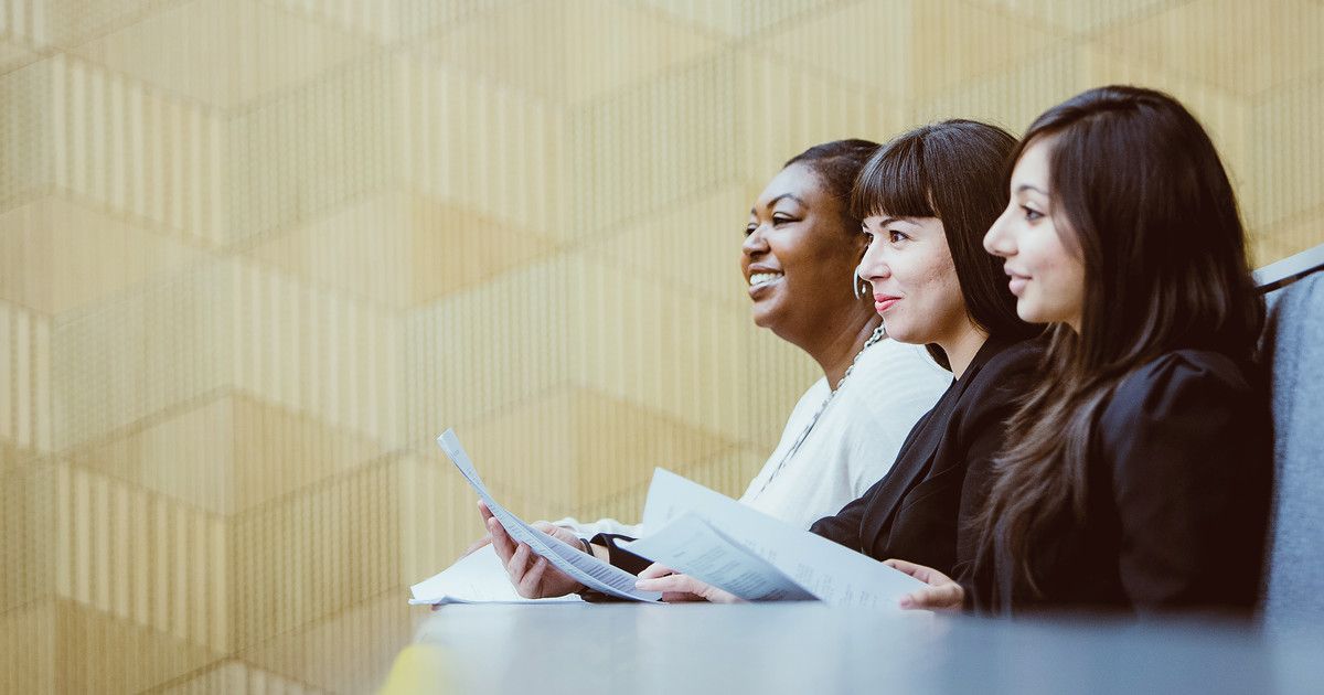 Join us at our Skills Sessions this afternoon. 

13.45 - 14.15: Planning your future with effective goal setting ✅✅
14.30 - 15.00: Mindfulness - A Tool for Enhancing Wellbeing and Building Resilience 🧠

To find out more just ask one of our helpful ambassadors.
#ChooseUEL