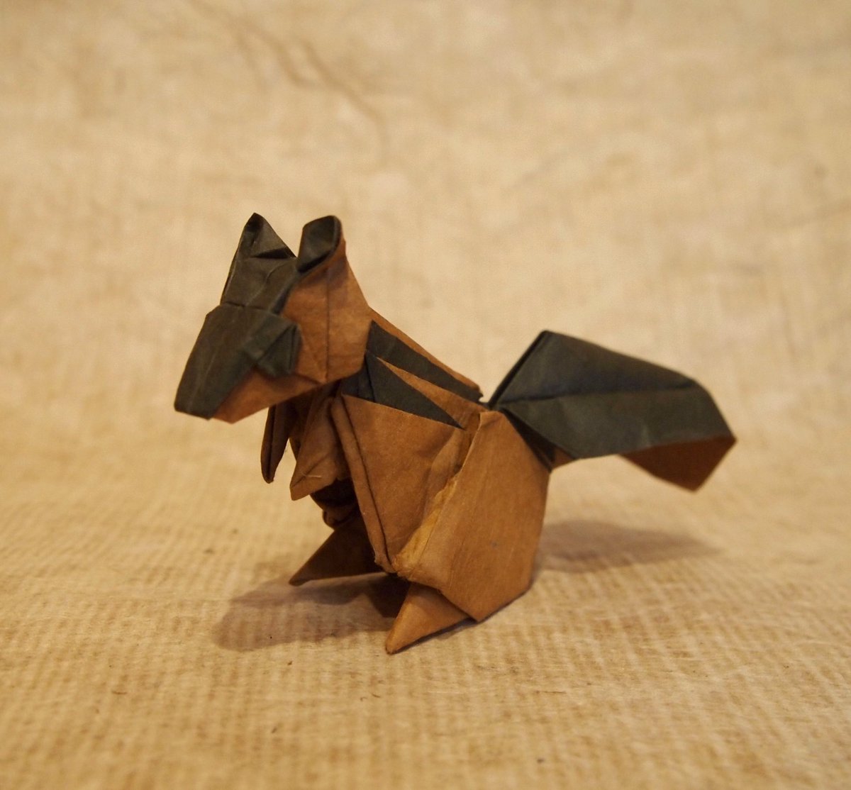 一匹柴犬 折り紙作品 シマリス 峯尾彰太朗さん創作 至高のおりがみより 折り手 一匹柴犬 かわいい 一枚折りのシマリスのデザインで1番好きかも 折り紙作品