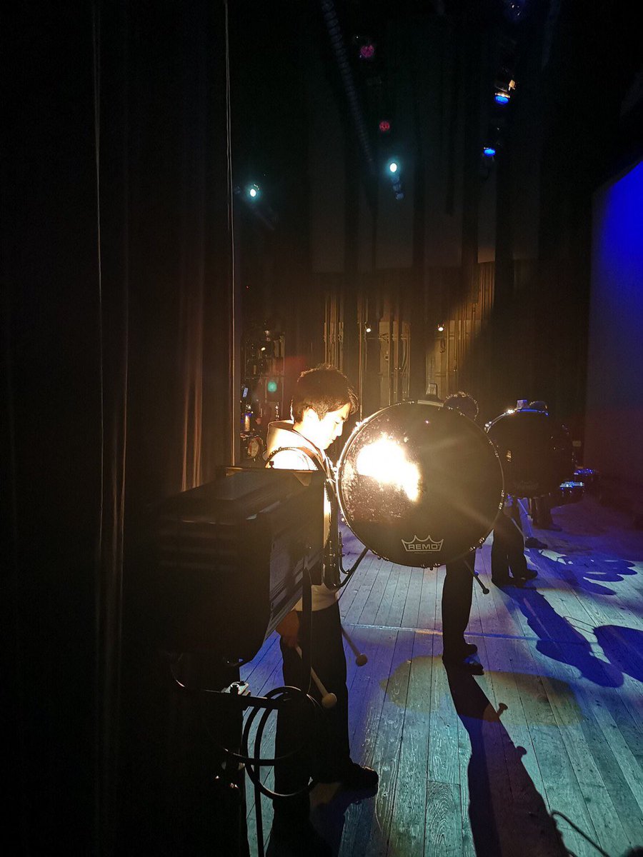 Legendof_ANGELS's tweet photo. 【メンバー紹介No.30】
LAの潤滑油もっさん!どんなボケも拾ってくれるリベロ的存在で、ツッコミは抜群😎カラオケで歌うディズニー曲のクオリティは本物並み!いつも周囲を気にかけてくれている優しいベースのお兄さんです!LA乃木坂同好会のリーダーでもあります!
#LA2018
#legendofANGELS https://t.co/oKER4gIEs8