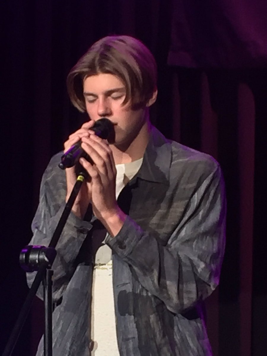 issapandas's tweet photo. wow, @oneruel π
thank u, @rx931 π#PerksOfBeingAMonster https://t.co/6Q5hnW2WWJ