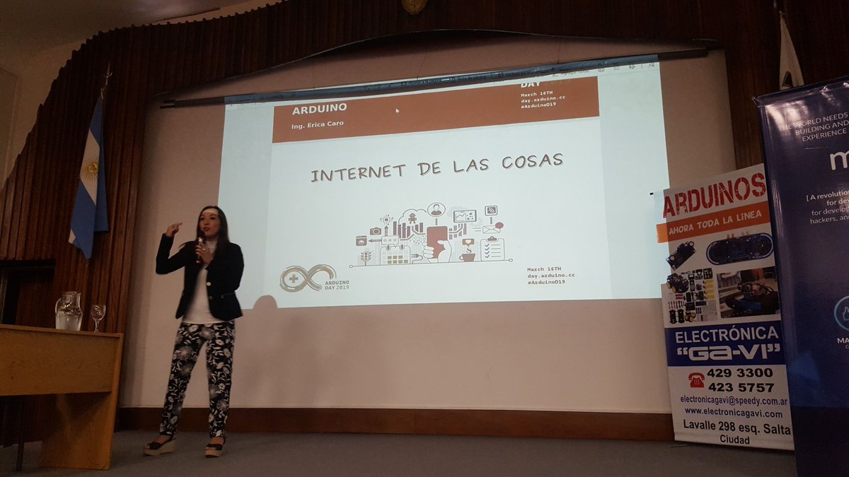 arduinomza's tweet image. La Ing. Erica Caro nos introduce a Internet de las cosas con Arduino #AD2019 #ArduinoD19